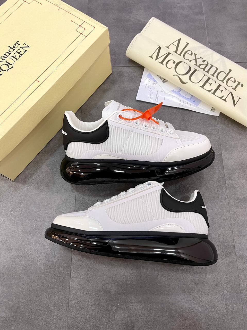 ZAPATILLAS ALEX.MQ 2025